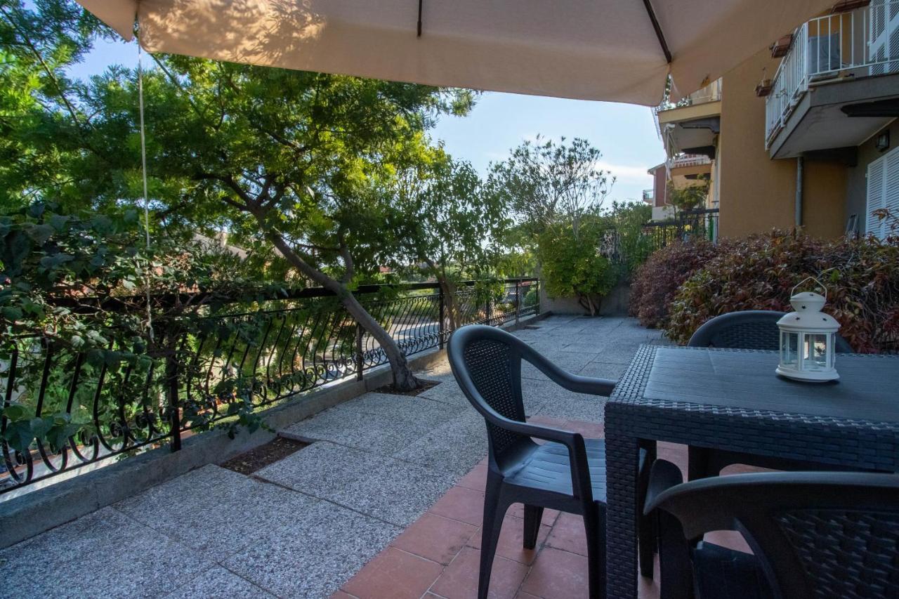 Luminoso Appartamento Con Ampia Terrazza San Bartolomeo Al Mare Bagian luar foto
